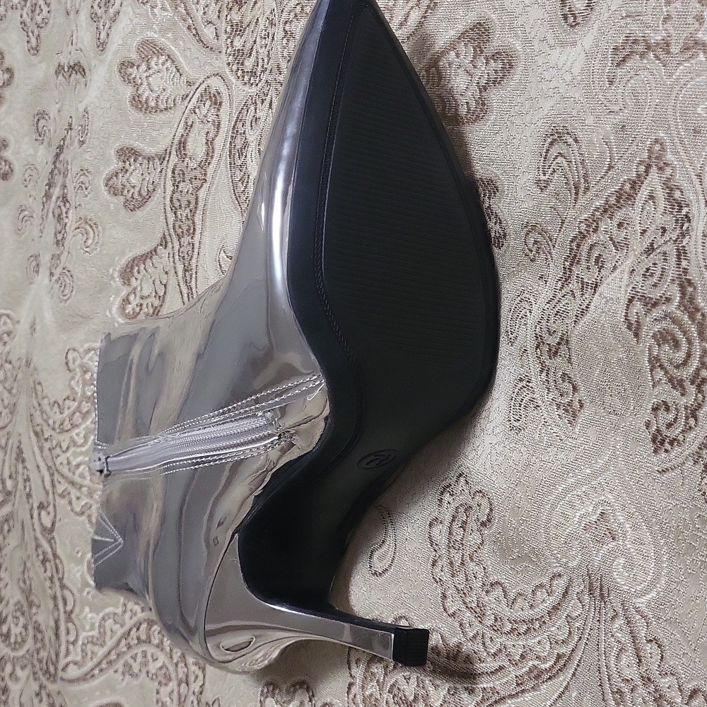 a new day Metallic Silver Heeled Boots - Picture 3 of 4